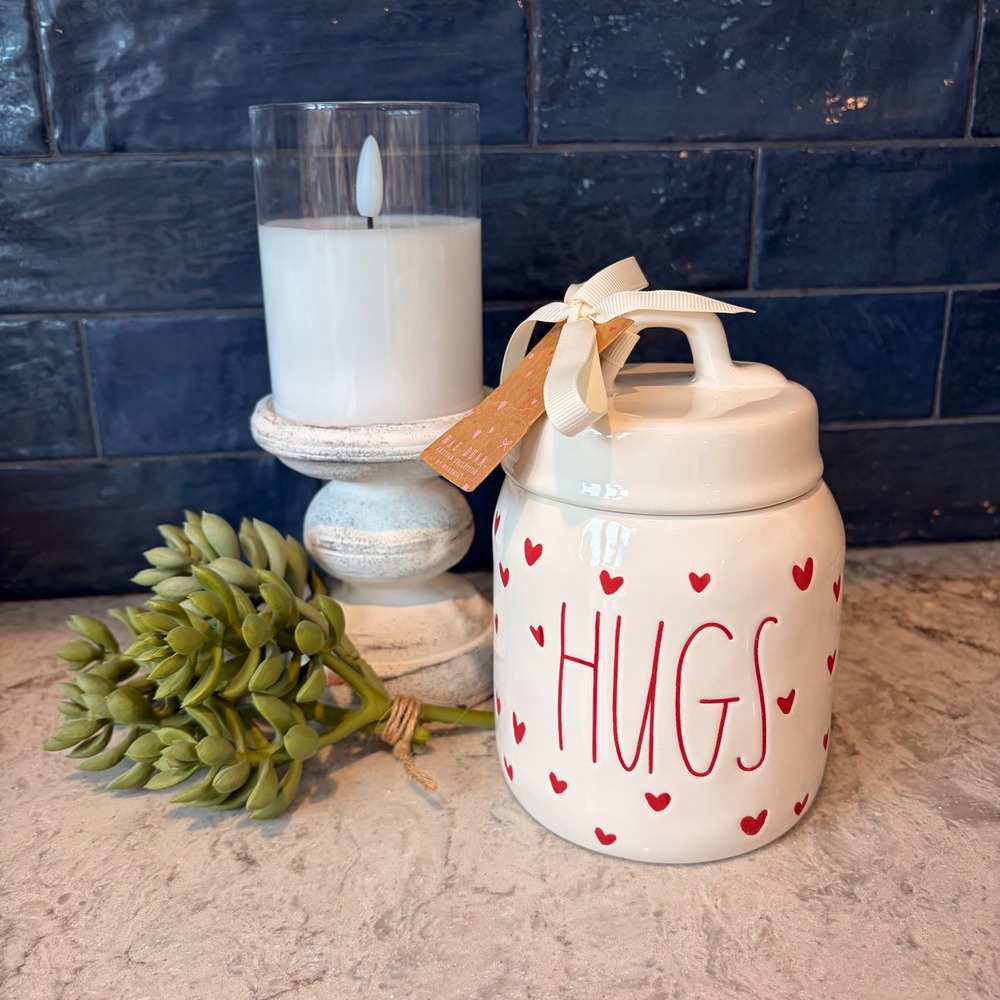 Rae Dunn HUGS Heart Canister NWT‎